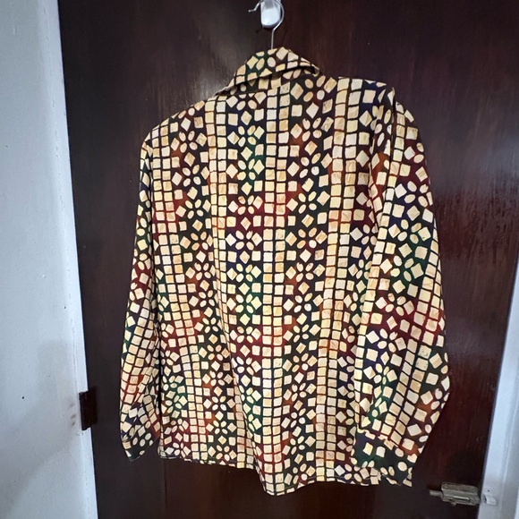 Bundle 3 for $25. Vintage 90’s Multicolor Geometric Button Down Shirt. Size M. - Picture 2 of 4